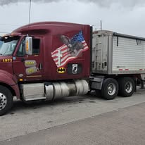 Wallis Trucking Logo
